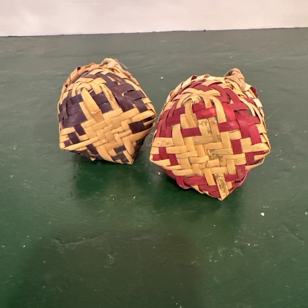 Lot of 2 Choctaw Minature Baskets‎